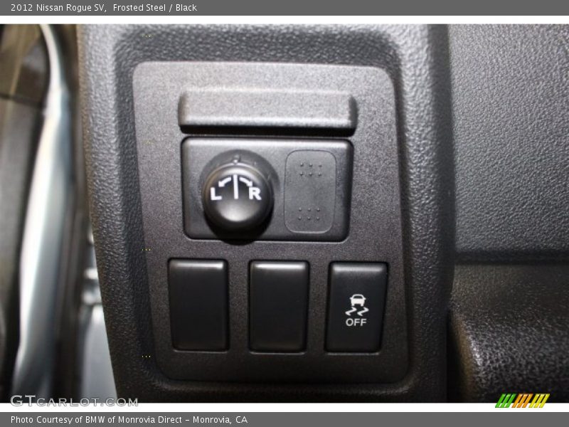 Frosted Steel / Black 2012 Nissan Rogue SV
