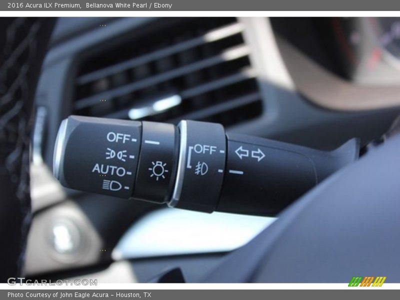 Bellanova White Pearl / Ebony 2016 Acura ILX Premium