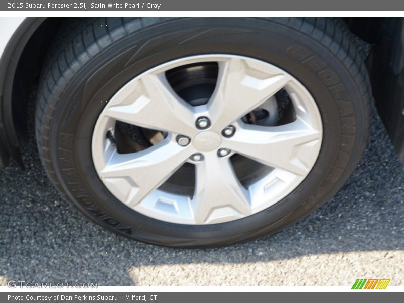 Satin White Pearl / Gray 2015 Subaru Forester 2.5i