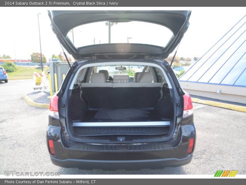 Crystal Black Silica / Ivory 2014 Subaru Outback 2.5i Premium