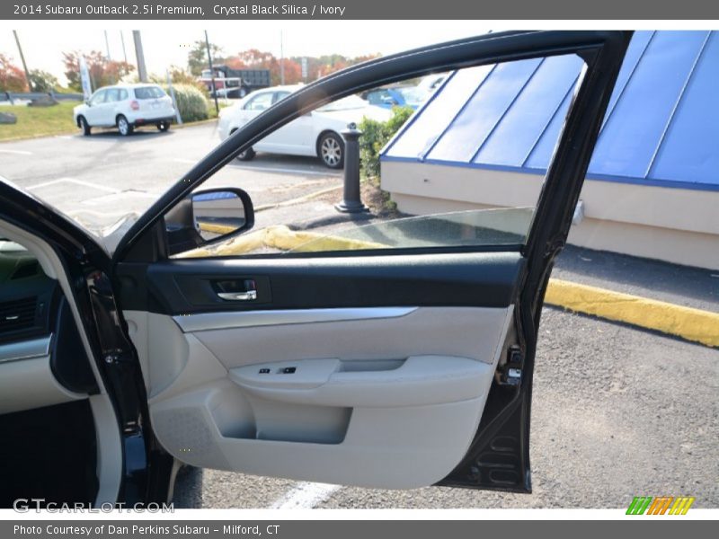 Crystal Black Silica / Ivory 2014 Subaru Outback 2.5i Premium