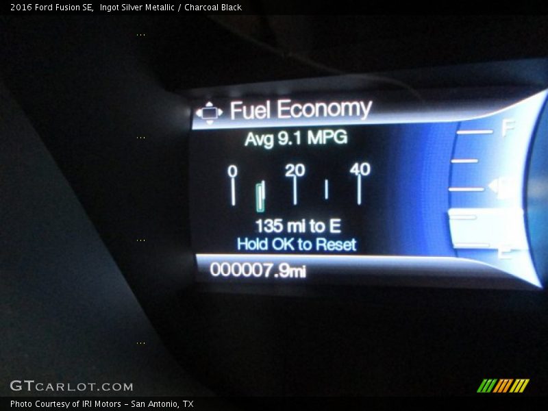 Ingot Silver Metallic / Charcoal Black 2016 Ford Fusion SE