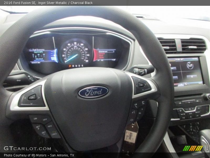 Ingot Silver Metallic / Charcoal Black 2016 Ford Fusion SE