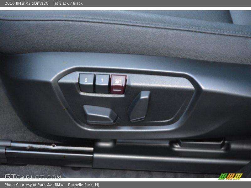 Controls of 2016 X3 xDrive28i