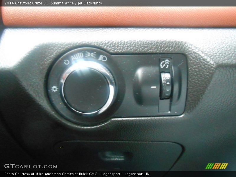 Summit White / Jet Black/Brick 2014 Chevrolet Cruze LT