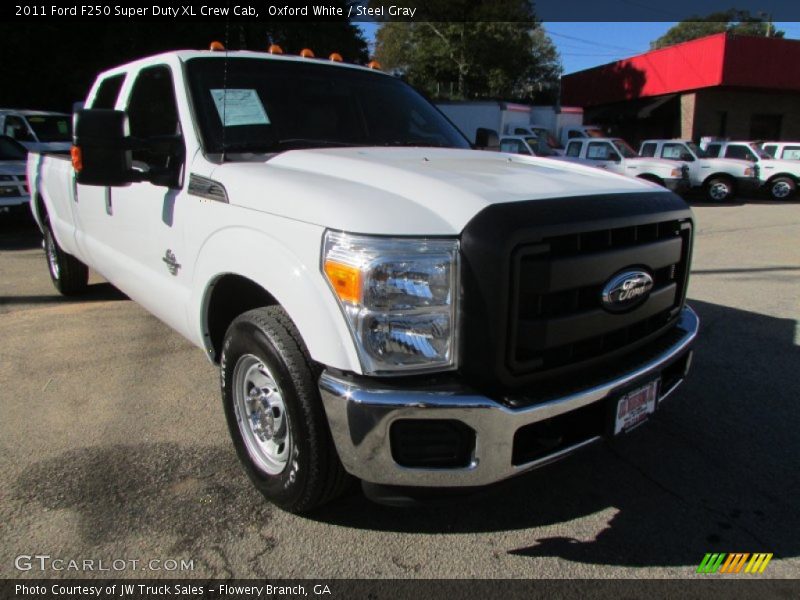 Oxford White / Steel Gray 2011 Ford F250 Super Duty XL Crew Cab