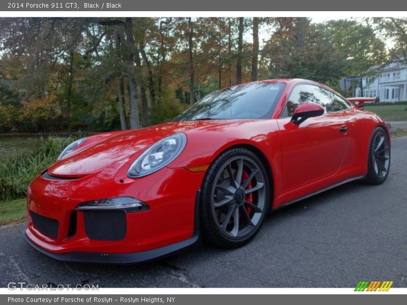 Front 3/4 View of 2014 911 GT3