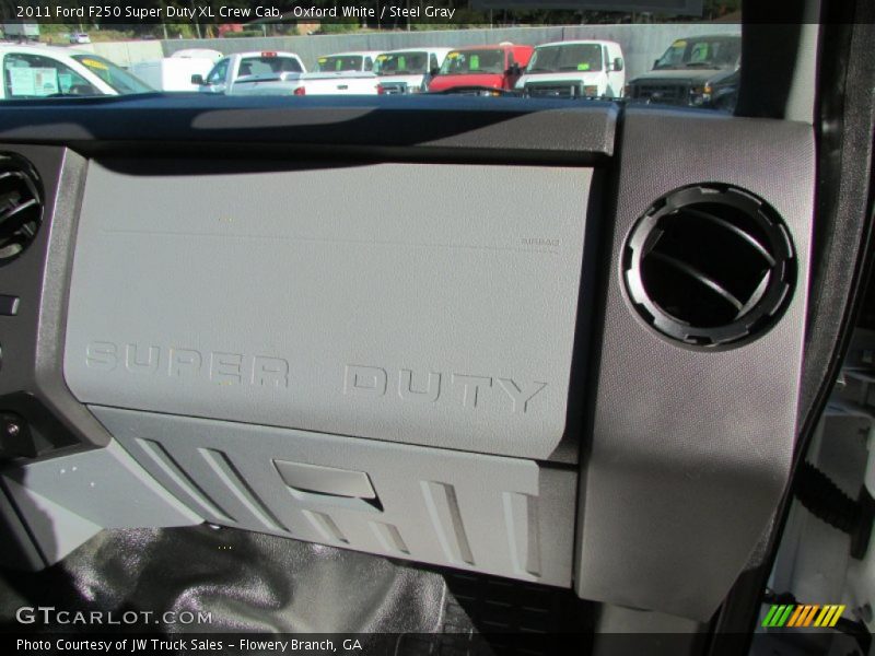 Oxford White / Steel Gray 2011 Ford F250 Super Duty XL Crew Cab