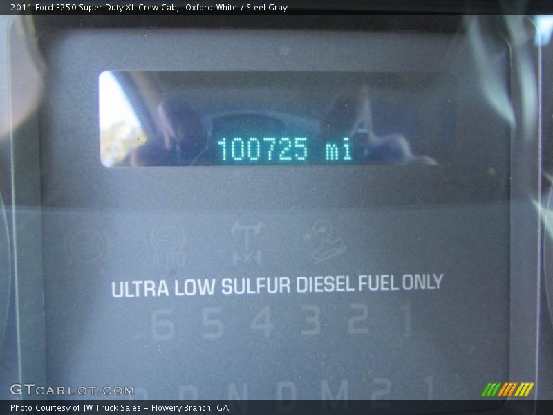 Oxford White / Steel Gray 2011 Ford F250 Super Duty XL Crew Cab