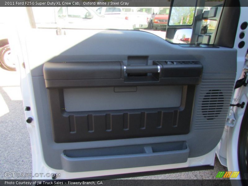 Oxford White / Steel Gray 2011 Ford F250 Super Duty XL Crew Cab