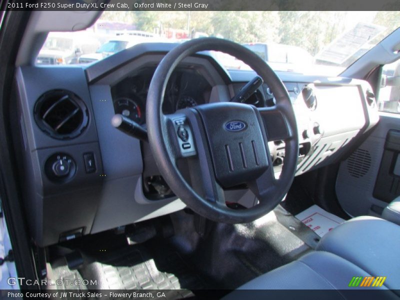 Oxford White / Steel Gray 2011 Ford F250 Super Duty XL Crew Cab