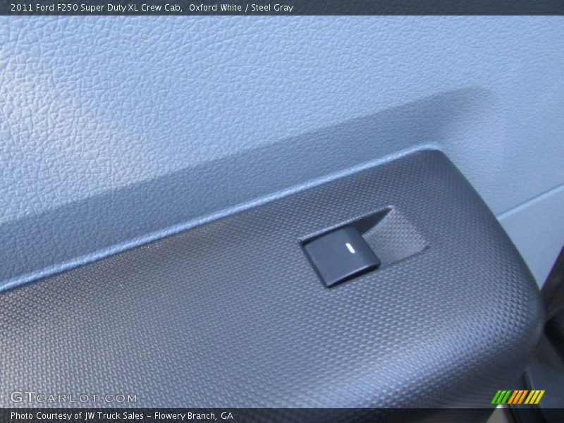 Oxford White / Steel Gray 2011 Ford F250 Super Duty XL Crew Cab