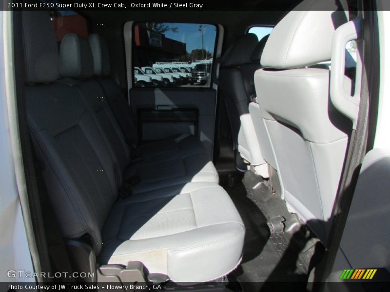 Oxford White / Steel Gray 2011 Ford F250 Super Duty XL Crew Cab