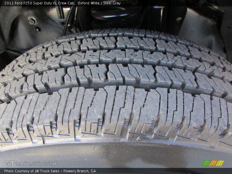 Oxford White / Steel Gray 2011 Ford F250 Super Duty XL Crew Cab