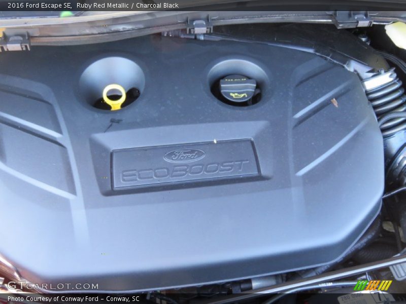 Ruby Red Metallic / Charcoal Black 2016 Ford Escape SE