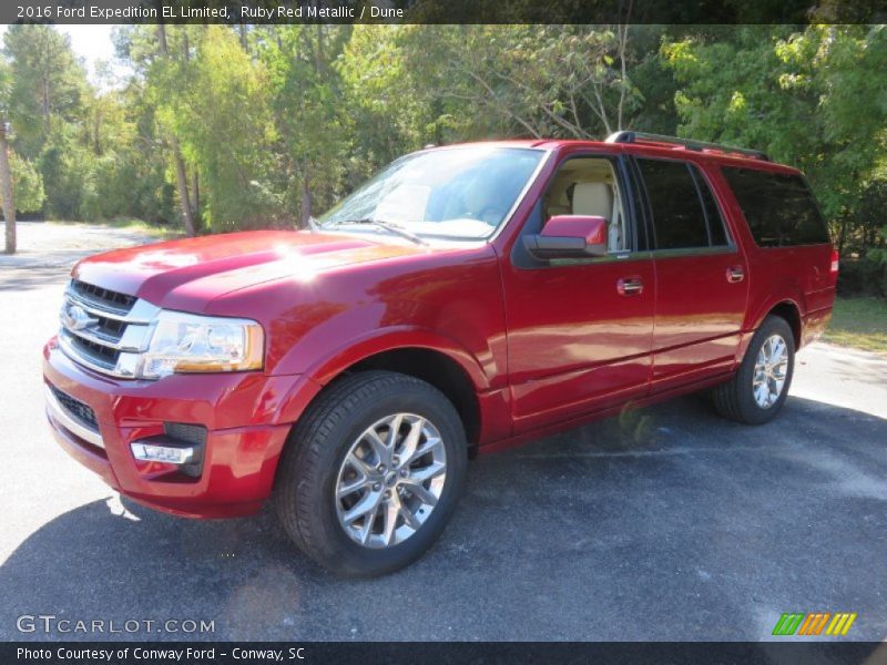 Front 3/4 View of 2016 Expedition EL Limited