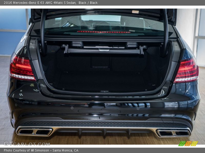  2016 E 63 AMG 4Matic S Sedan Trunk