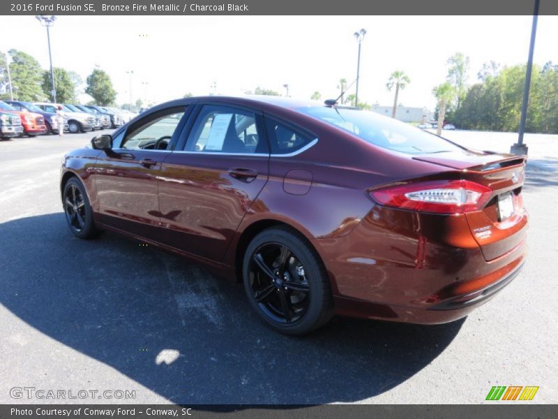 Bronze Fire Metallic / Charcoal Black 2016 Ford Fusion SE