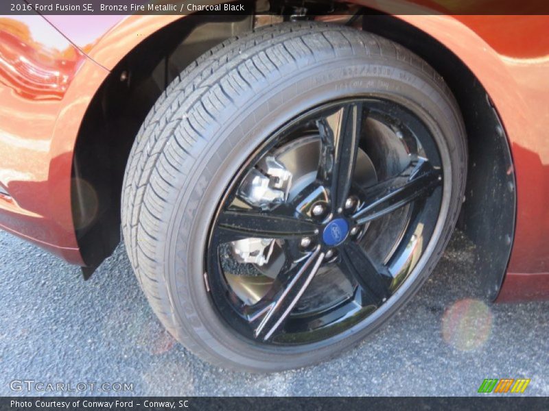 Bronze Fire Metallic / Charcoal Black 2016 Ford Fusion SE