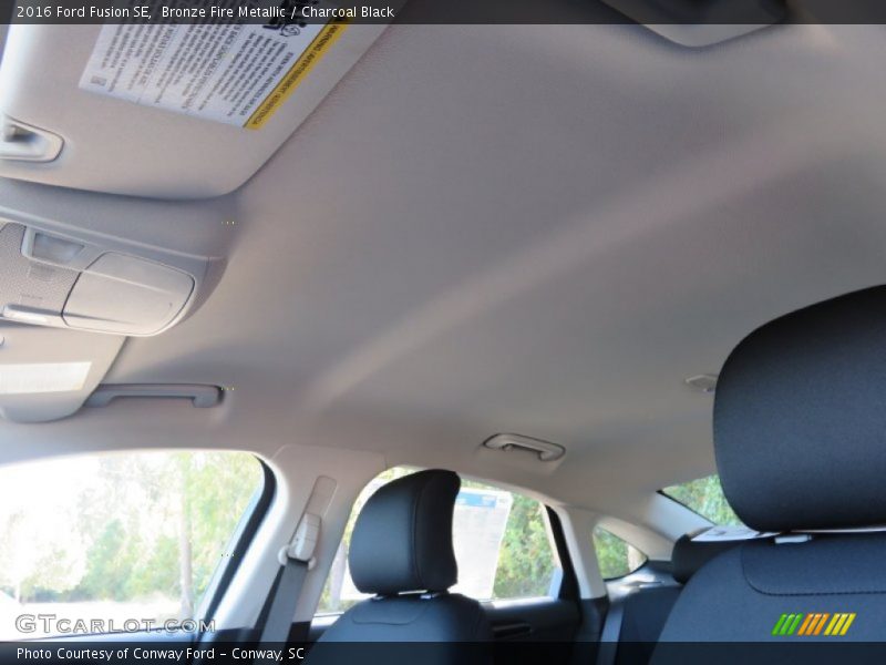Bronze Fire Metallic / Charcoal Black 2016 Ford Fusion SE