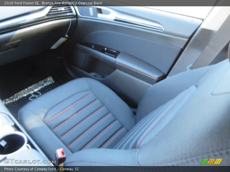 Bronze Fire Metallic / Charcoal Black 2016 Ford Fusion SE