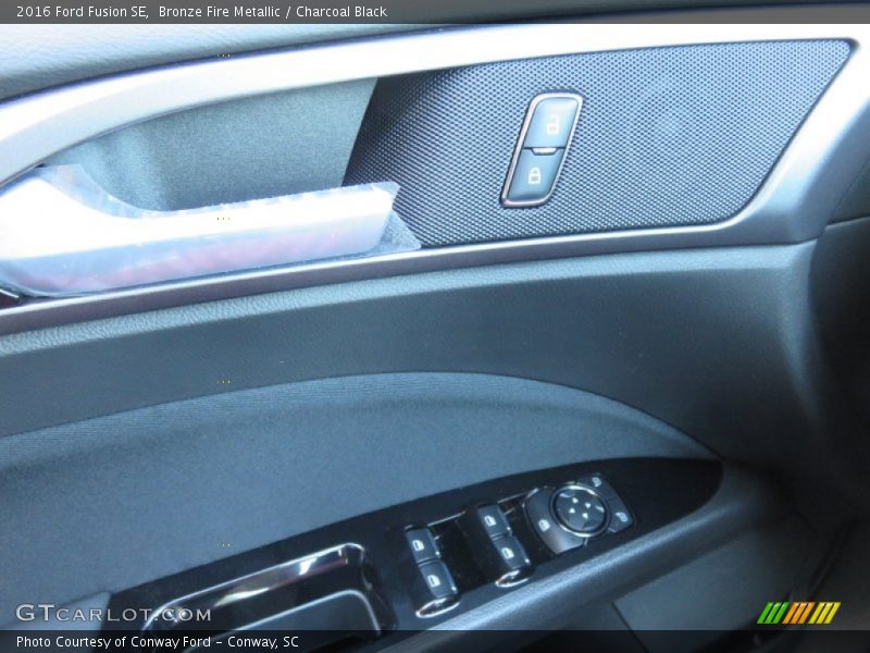 Bronze Fire Metallic / Charcoal Black 2016 Ford Fusion SE