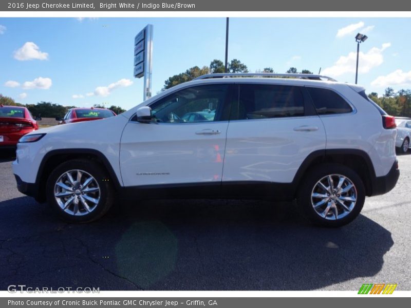 Bright White / Indigo Blue/Brown 2016 Jeep Cherokee Limited
