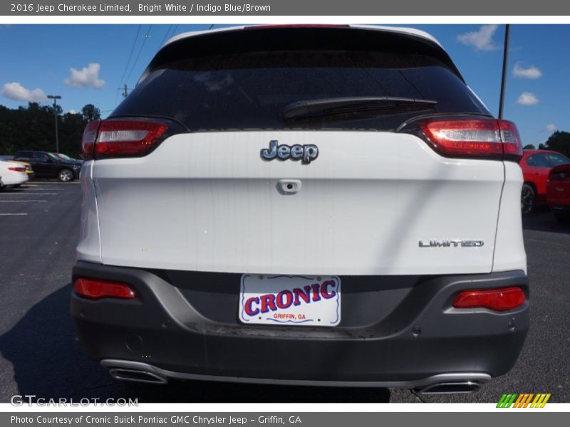 Bright White / Indigo Blue/Brown 2016 Jeep Cherokee Limited