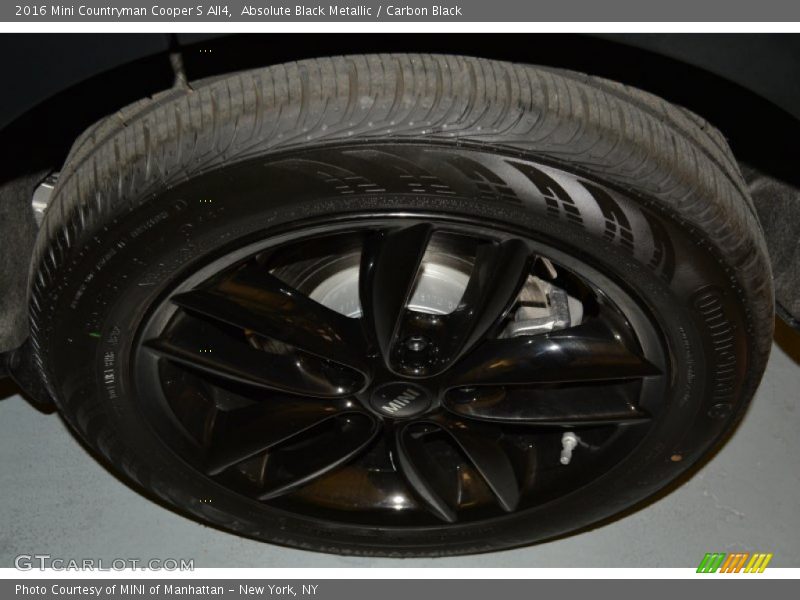 Absolute Black Metallic / Carbon Black 2016 Mini Countryman Cooper S All4