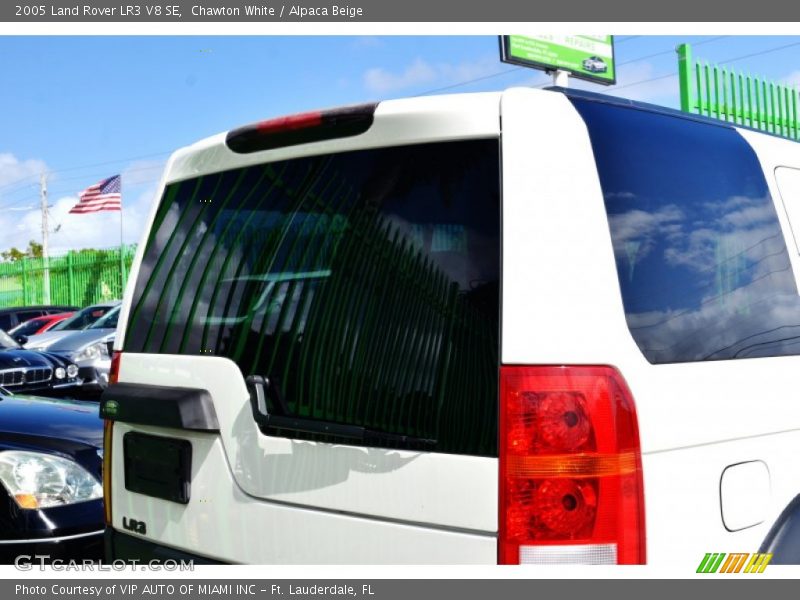 Chawton White / Alpaca Beige 2005 Land Rover LR3 V8 SE