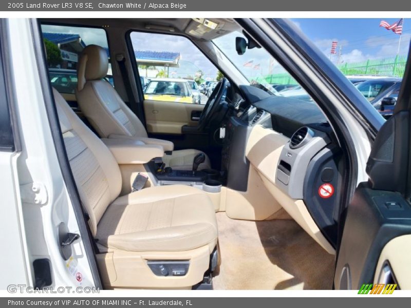 Chawton White / Alpaca Beige 2005 Land Rover LR3 V8 SE