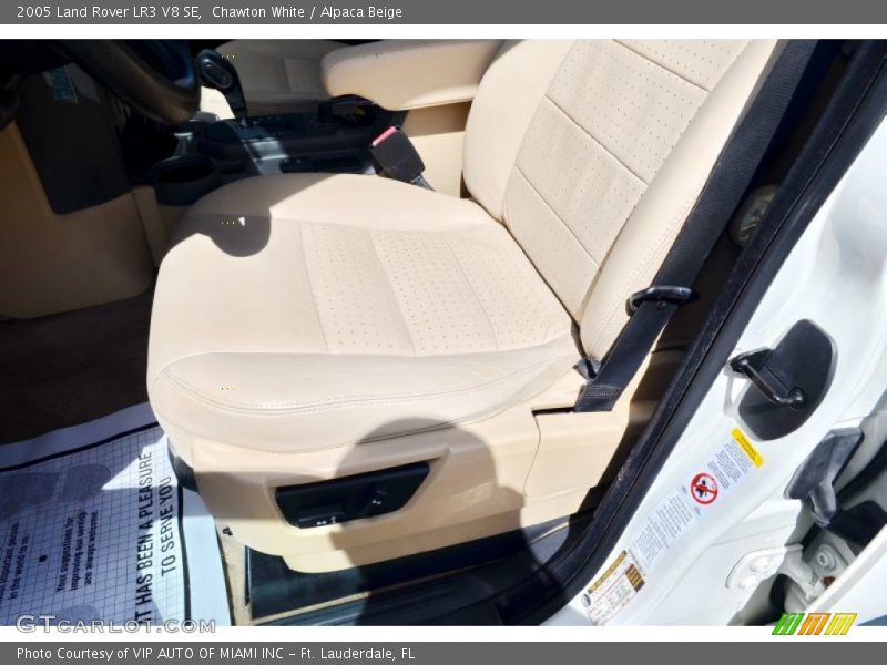 Chawton White / Alpaca Beige 2005 Land Rover LR3 V8 SE
