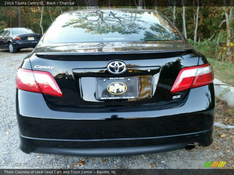 Black / Charcoal 2009 Toyota Camry SE
