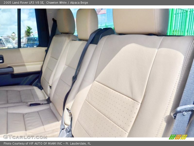 Chawton White / Alpaca Beige 2005 Land Rover LR3 V8 SE