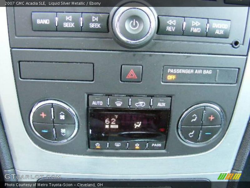 Liquid Silver Metallic / Ebony 2007 GMC Acadia SLE