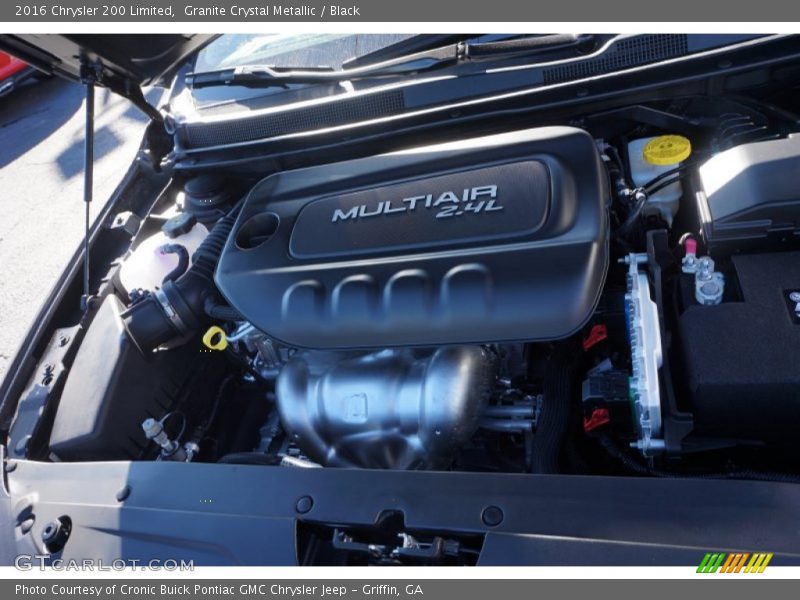 Granite Crystal Metallic / Black 2016 Chrysler 200 Limited