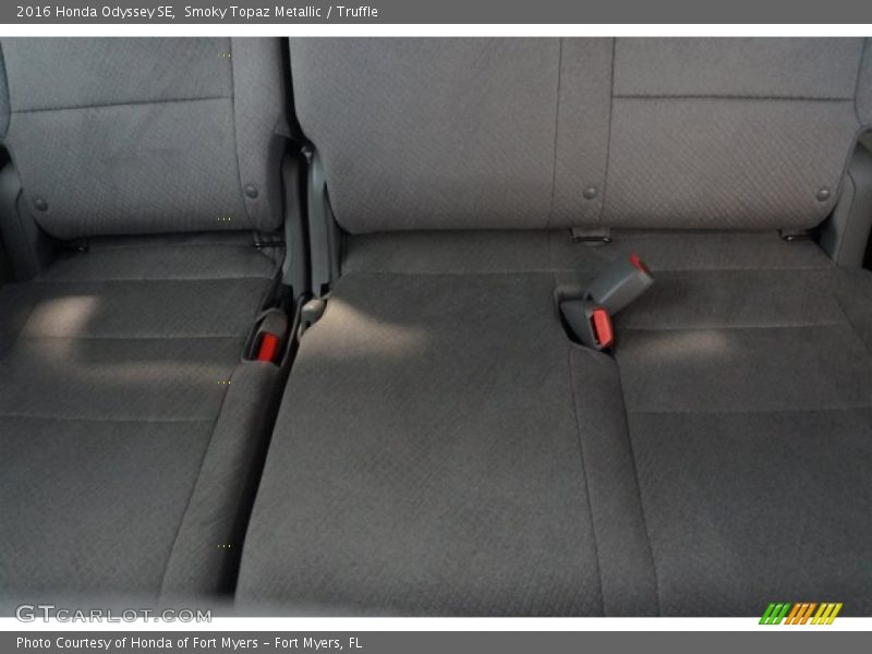 Smoky Topaz Metallic / Truffle 2016 Honda Odyssey SE