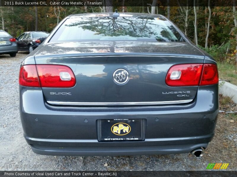 Cyber Gray Metallic / Titanium 2011 Buick Lucerne CXL