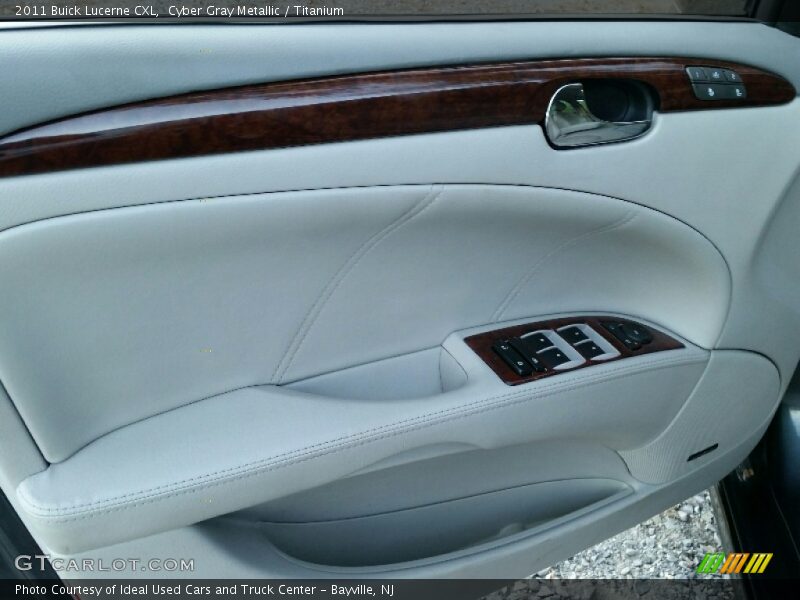 Cyber Gray Metallic / Titanium 2011 Buick Lucerne CXL