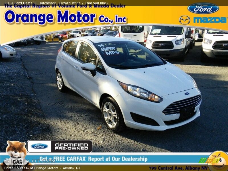 Oxford White / Charcoal Black 2014 Ford Fiesta SE Hatchback