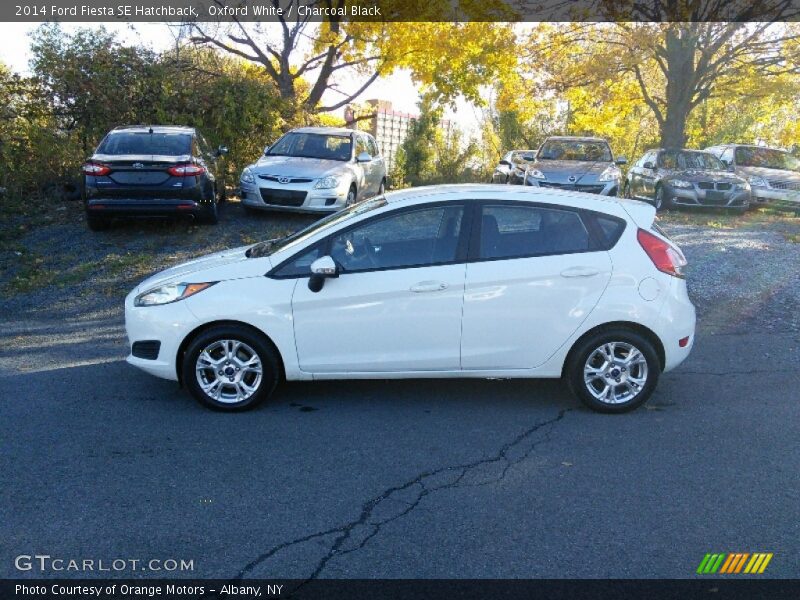 Oxford White / Charcoal Black 2014 Ford Fiesta SE Hatchback