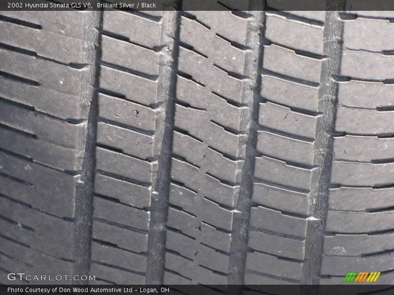 Brilliant Silver / Black 2002 Hyundai Sonata GLS V6