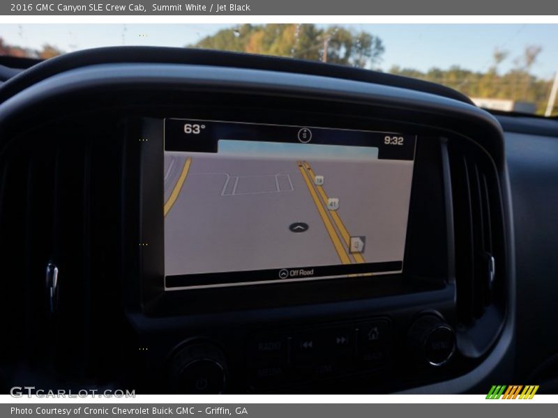 Summit White / Jet Black 2016 GMC Canyon SLE Crew Cab