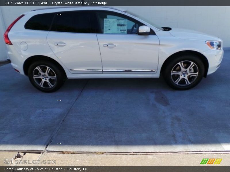 Crystal White Metallic / Soft Beige 2015 Volvo XC60 T6 AWD