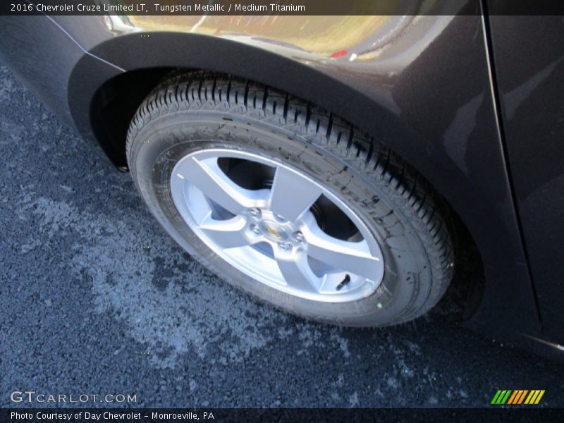 Tungsten Metallic / Medium Titanium 2016 Chevrolet Cruze Limited LT
