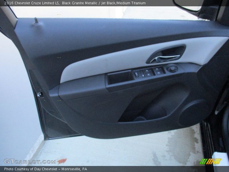 Black Granite Metallic / Jet Black/Medium Titanium 2016 Chevrolet Cruze Limited LS