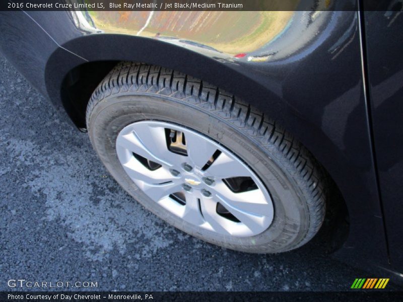 Blue Ray Metallic / Jet Black/Medium Titanium 2016 Chevrolet Cruze Limited LS