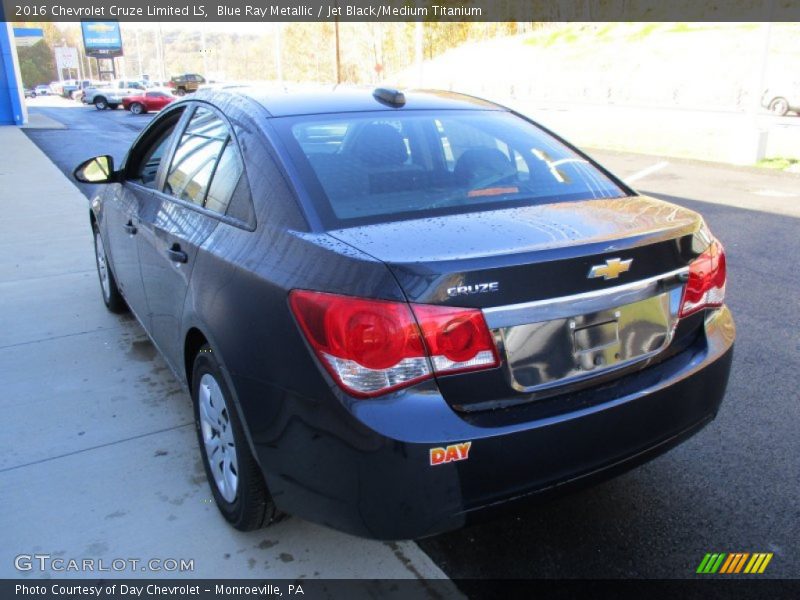 Blue Ray Metallic / Jet Black/Medium Titanium 2016 Chevrolet Cruze Limited LS