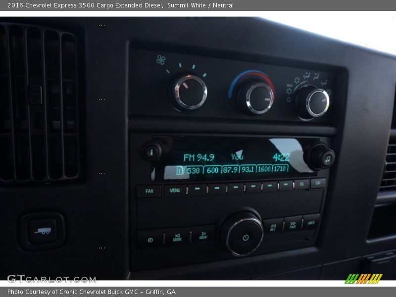 Summit White / Neutral 2016 Chevrolet Express 3500 Cargo Extended Diesel