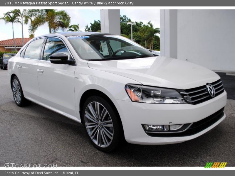 Candy White / Black/Moonrock Gray 2015 Volkswagen Passat Sport Sedan